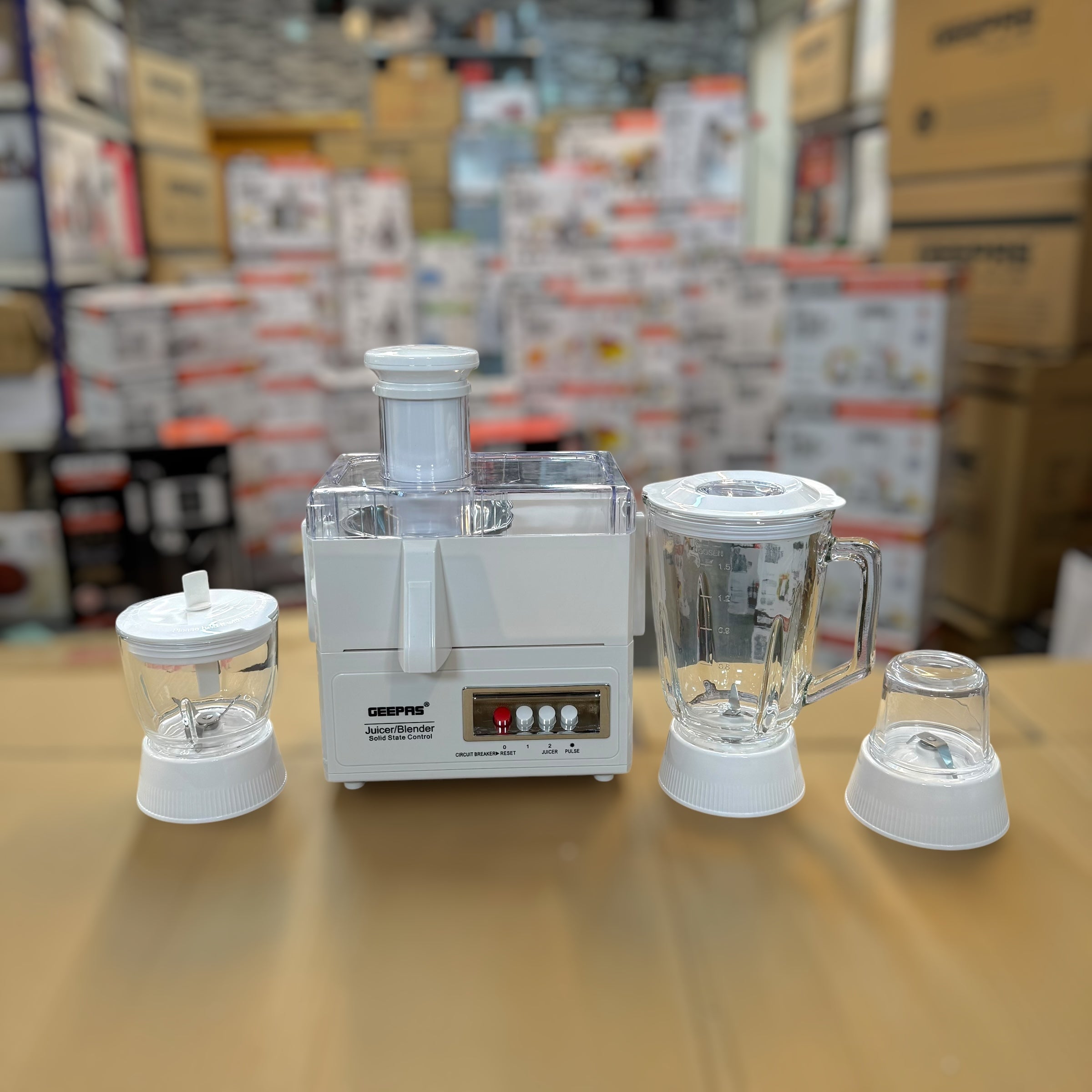 Geepas Powerful Versatile Juicer