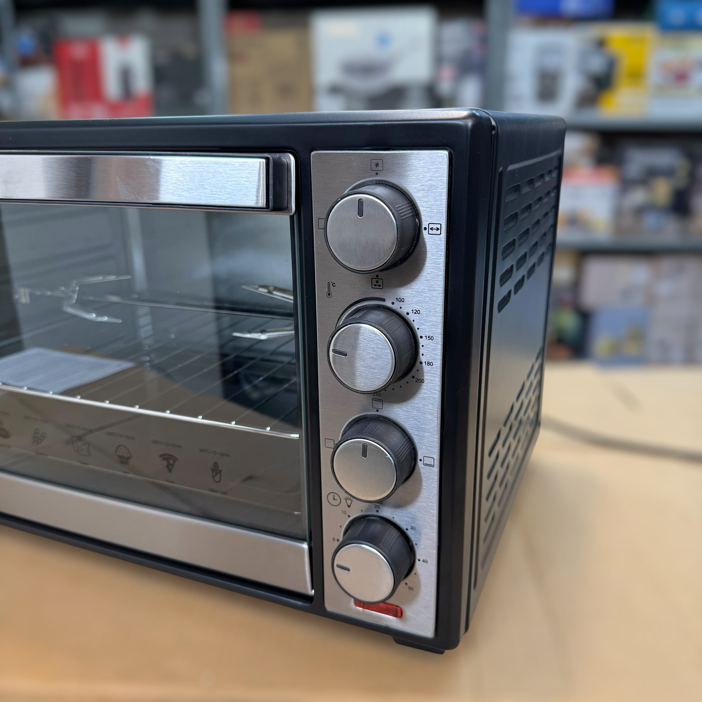 Pigeon 40L Baking Oven – Spacious & Versatile Performance